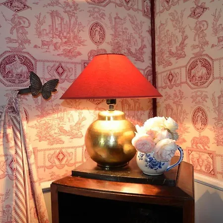 Chateau Le But Proche De Perigueux En Dordogne *