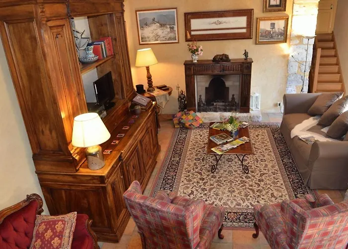 Chateau Le But Proche De Perigueux En Dordogne